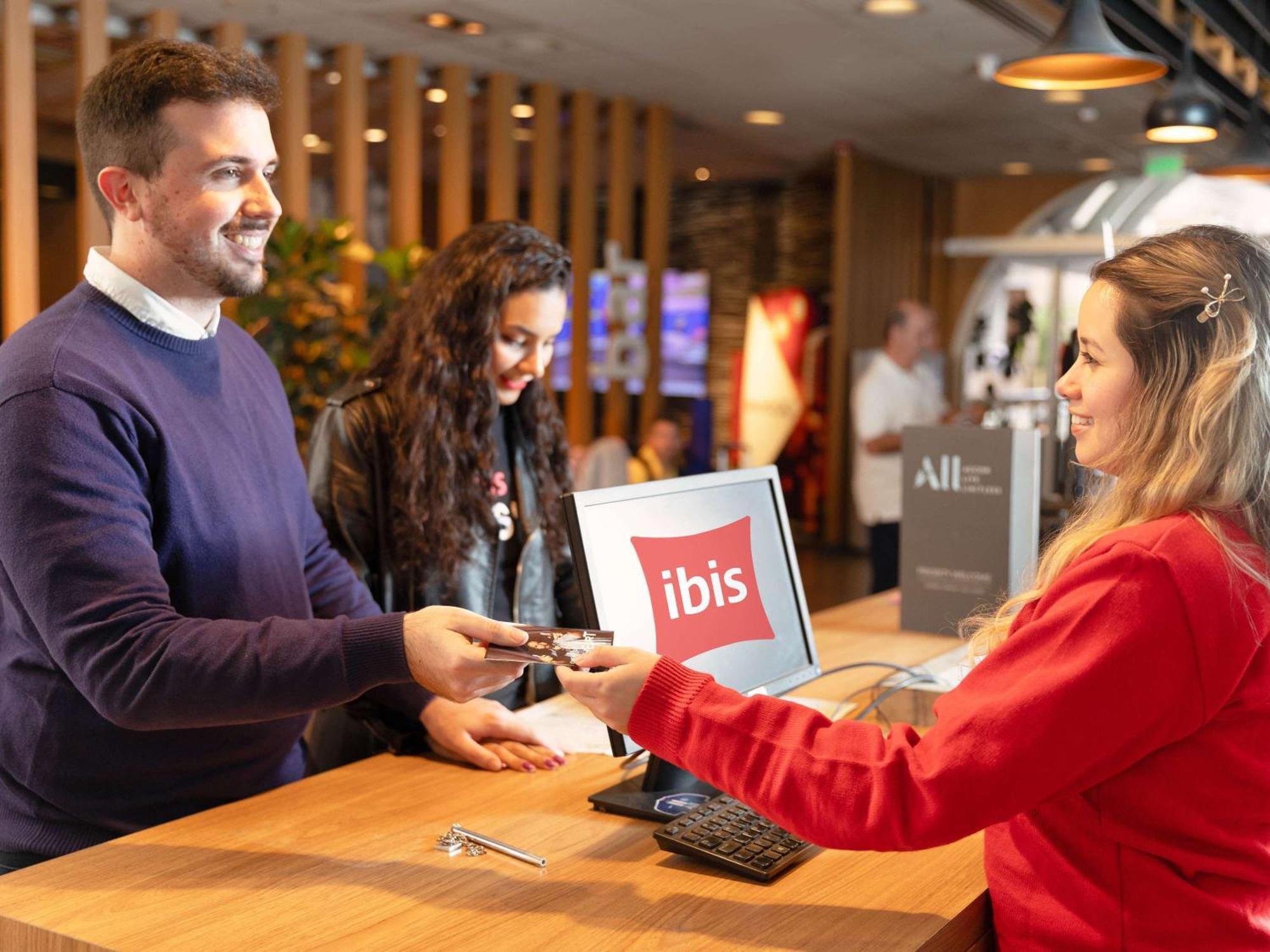 Отель Ibis Sao Paulo Paulista Экстерьер фото